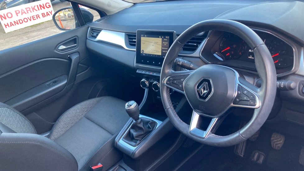 Renault Captur 1.0 TCE 90 Evolution 5dr Petrol Hatchback - Image 11