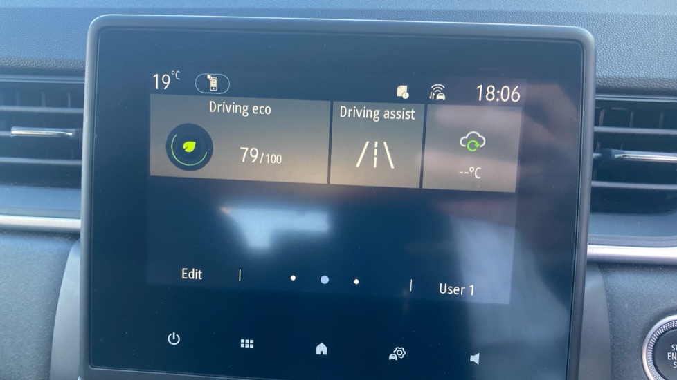 Renault Captur 1.0 TCE 90 Evolution 5dr Petrol Hatchback - Image 27