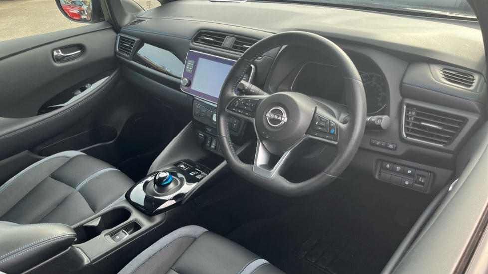 Nissan LEAF 160kW e+ Tekna 59kWh 5dr Auto Electric Hatchback - Image 11