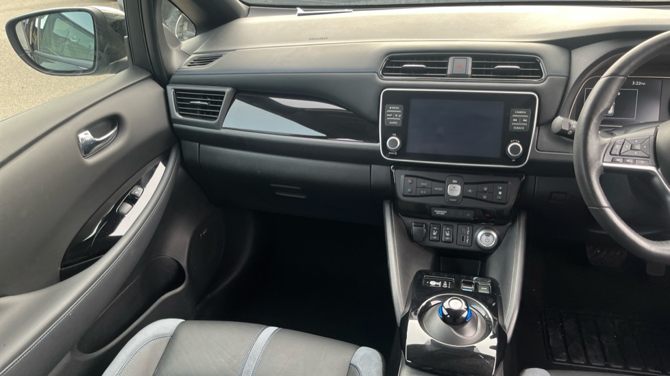 Nissan LEAF 160kW e+ Tekna 59kWh 5dr Auto Electric Hatchback - Image 14