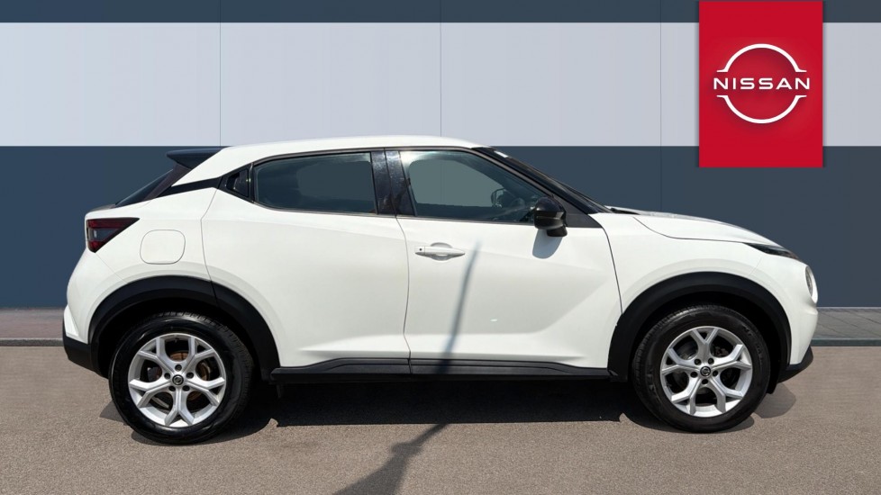 Nissan Juke 1.0 DiG-T Acenta 5dr Petrol Hatchback - Image 5