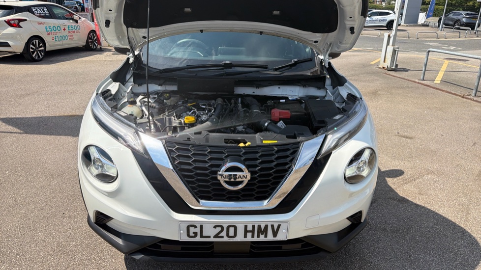 Nissan Juke 1.0 DiG-T Acenta 5dr Petrol Hatchback - Image 8