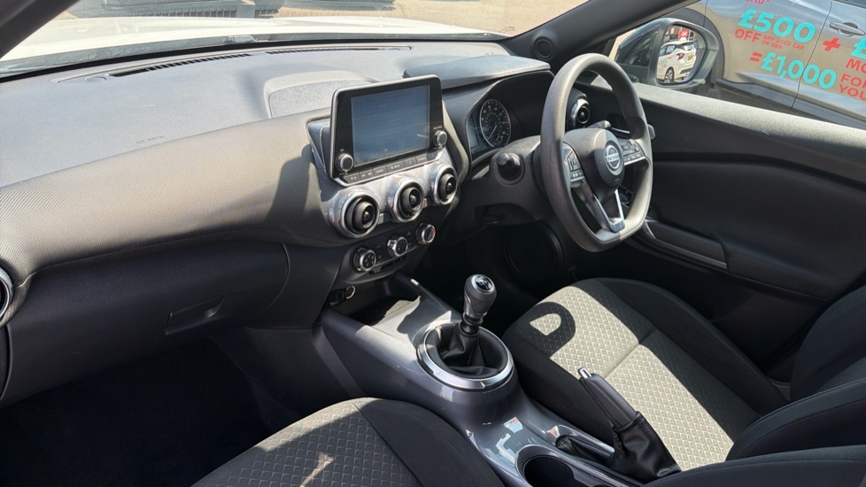 Nissan Juke 1.0 DiG-T Acenta 5dr Petrol Hatchback - Image 9