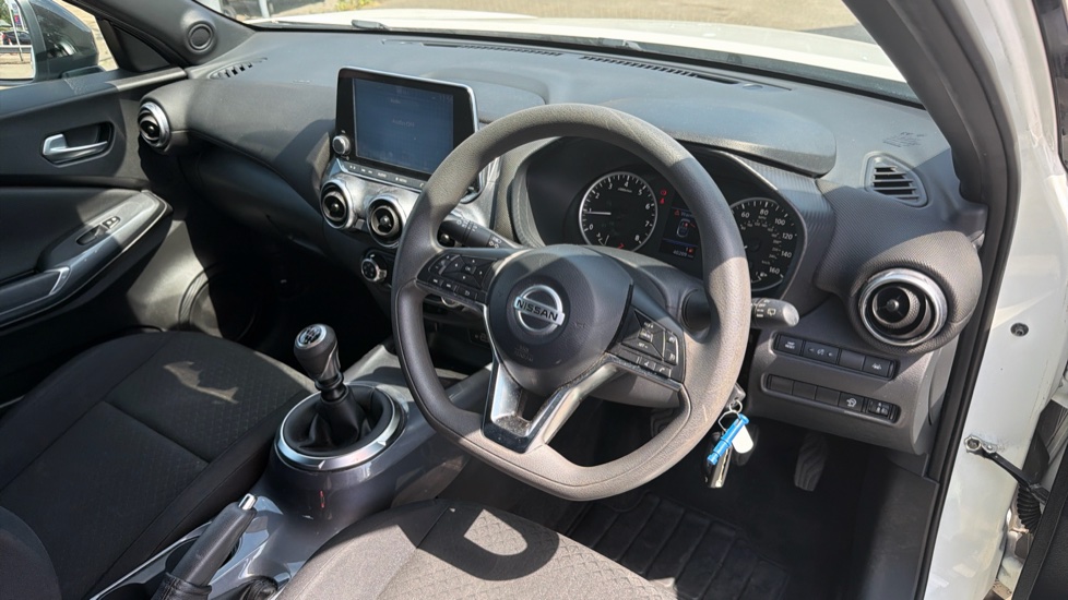 Nissan Juke 1.0 DiG-T Acenta 5dr Petrol Hatchback - Image 11
