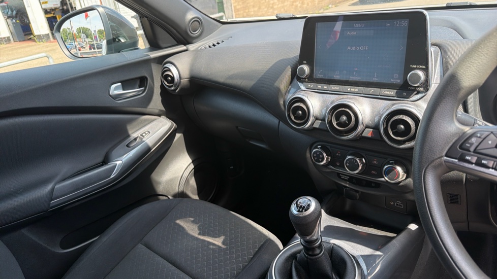 Nissan Juke 1.0 DiG-T Acenta 5dr Petrol Hatchback - Image 14