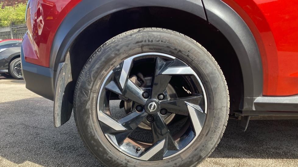 Nissan Juke 1.0 DiG-T 114 N-Connecta 5dr Petrol Hatchback - Image 7