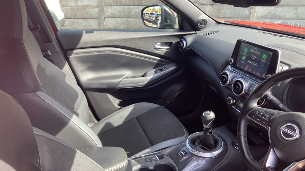 Nissan Juke 1.0 DiG-T 114 N-Connecta 5dr Petrol Hatchback - Image 14