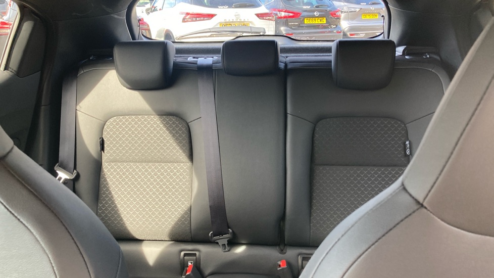 Nissan Juke 1.0 DiG-T 114 N-Connecta 5dr Petrol Hatchback - Image 15