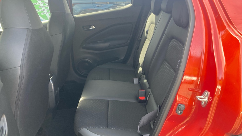 Nissan Juke 1.0 DiG-T 114 N-Connecta 5dr Petrol Hatchback - Image 16