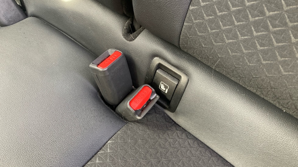 Nissan Juke 1.0 DiG-T 114 N-Connecta 5dr Petrol Hatchback - Image 17