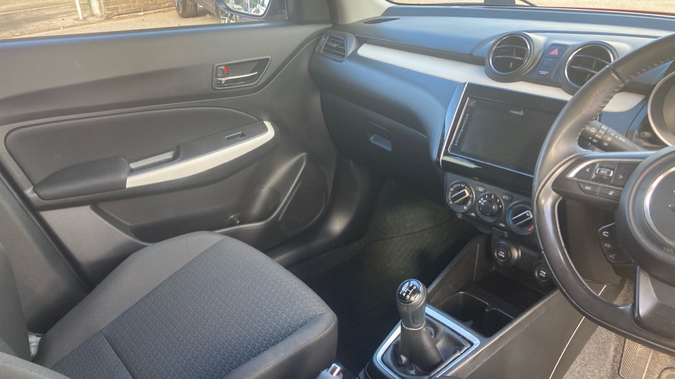 Suzuki Swift 1.2 Dualjet SHVS SZ-T 5dr Petrol Hatchback - Image 14