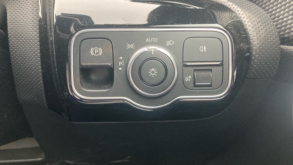 Mercedes-Benz A-Class A180 Sport Executive 5dr Auto Petrol Hatchback - Image 27