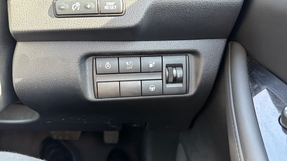Nissan LEAF 110kW Tekna 39kWh 5dr Auto Electric Hatchback - Image 24