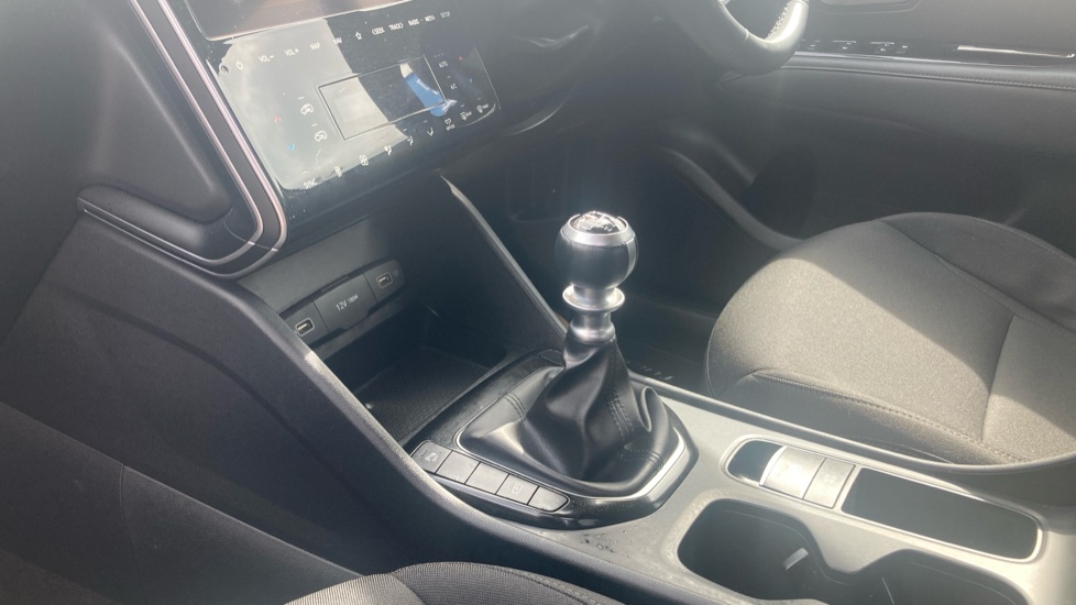 Hyundai TUCSON 1.6 TGDi SE Connect 5dr 2WD Petrol Estate - Image 13
