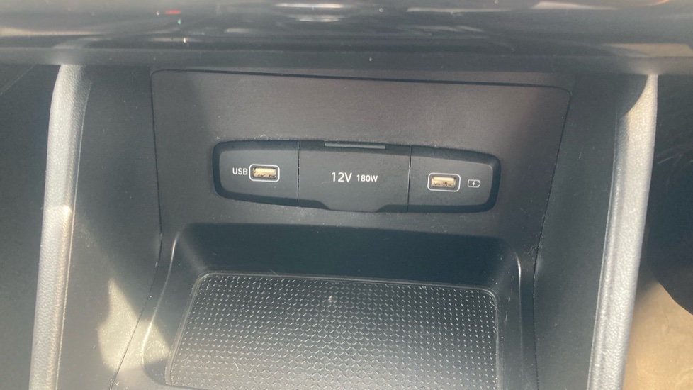 Hyundai TUCSON 1.6 TGDi SE Connect 5dr 2WD Petrol Estate - Image 26
