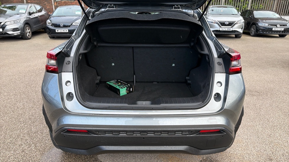 Nissan Juke 1.6 Hybrid N-Connecta 5dr Auto Hybrid Hatchback - Image 4