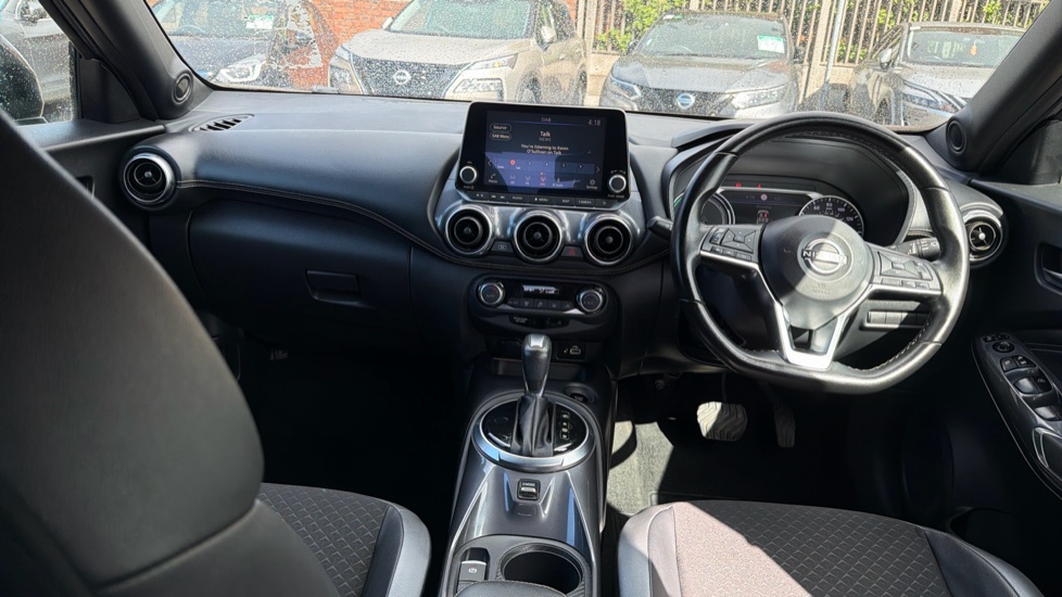 Nissan Juke 1.6 Hybrid N-Connecta 5dr Auto Hybrid Hatchback - Image 10