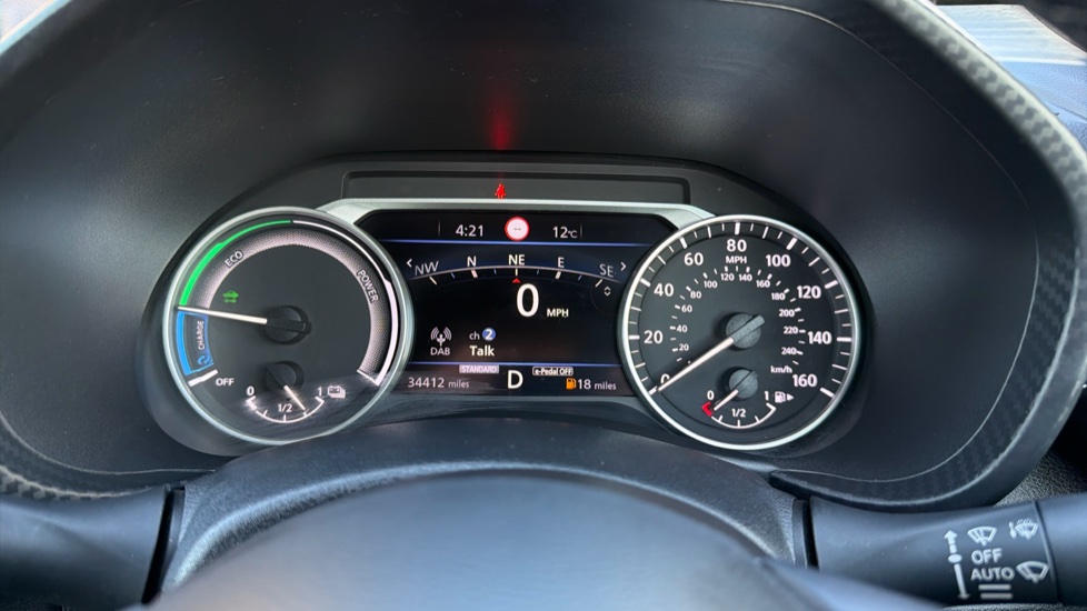 Nissan Juke 1.6 Hybrid N-Connecta 5dr Auto Hybrid Hatchback - Image 18