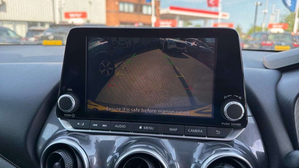 Nissan Juke 1.6 Hybrid N-Connecta 5dr Auto Hybrid Hatchback - Image 22
