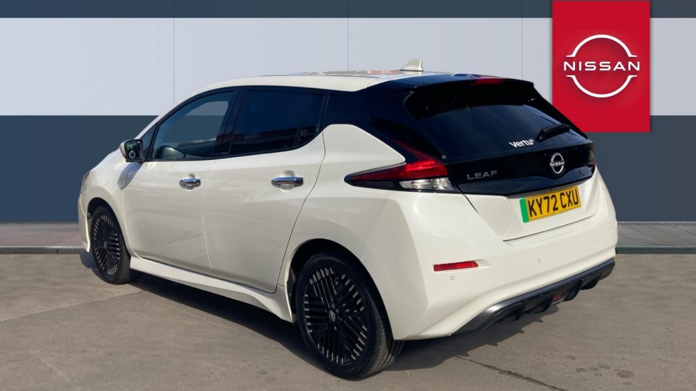 Nissan LEAF 110kW Tekna 39kWh 5dr Auto Electric Hatchback - Image 2