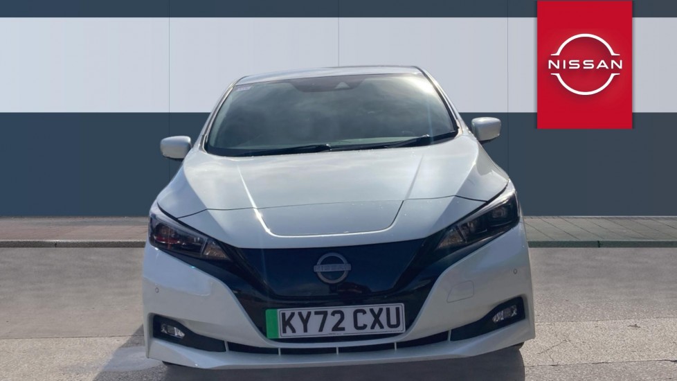 Nissan LEAF 110kW Tekna 39kWh 5dr Auto Electric Hatchback - Image 3