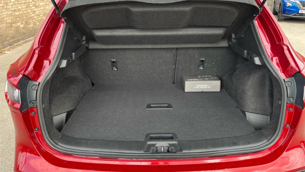 Nissan Qashqai 1.3 DiG-T 160 N-Connecta 5dr DCT Petrol Hatchback - Image 4