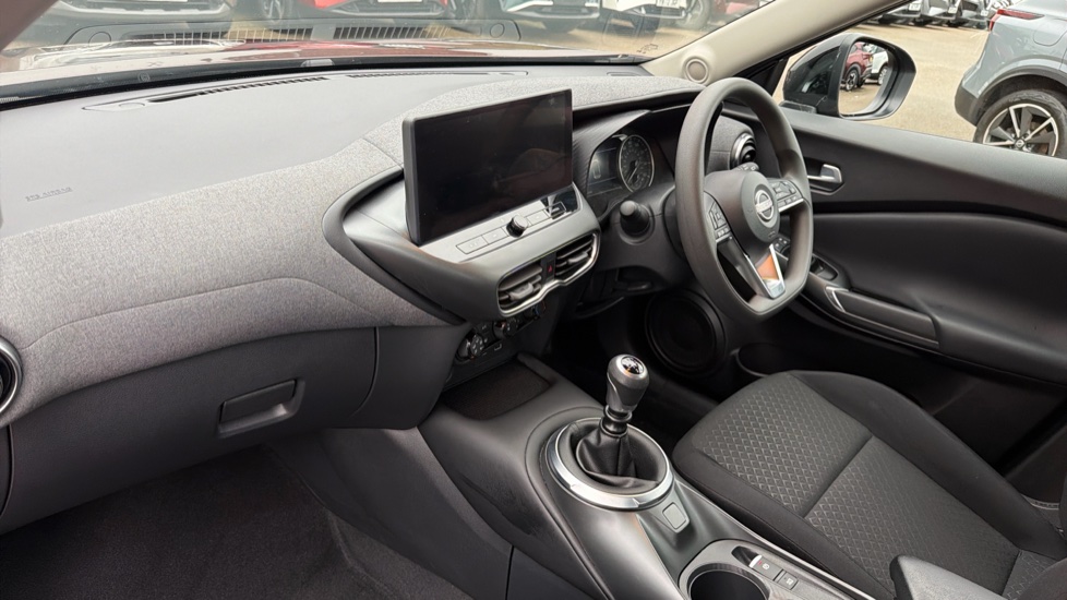 Nissan Juke 1.0 DiG-T Acenta Premium 5dr Petrol Hatchback - Image 9