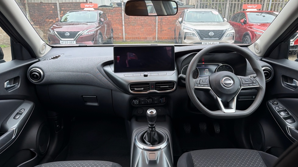 Nissan Juke 1.0 DiG-T Acenta Premium 5dr Petrol Hatchback - Image 10