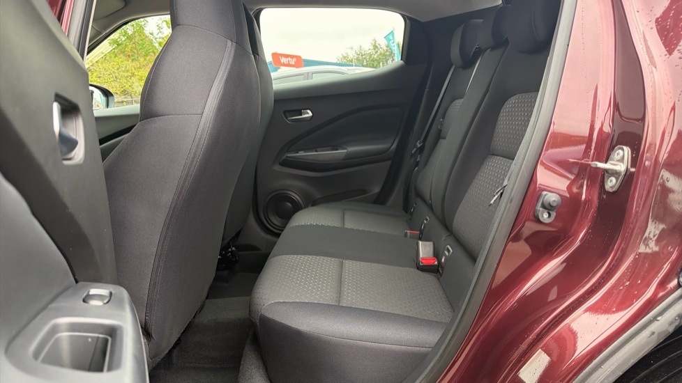 Nissan Juke 1.0 DiG-T Acenta Premium 5dr Petrol Hatchback - Image 16