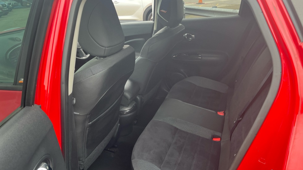 Nissan Juke 1.6 [112] Bose Personal Edition 5dr Petrol Hatchback - Image 16