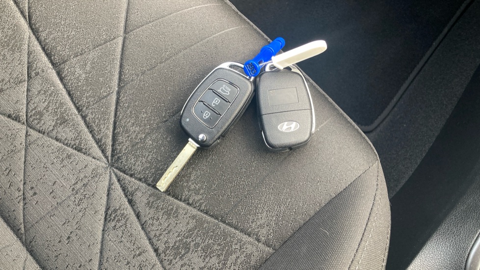 Hyundai BAYON 1.0 TGDi 48V MHEV Premium 5dr DCT Petrol Hatchback - Image 20