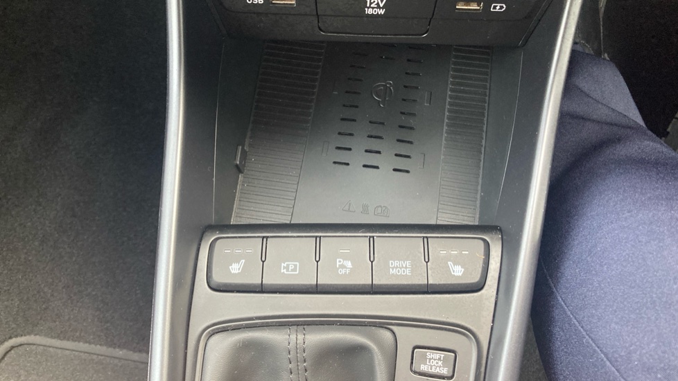 Hyundai BAYON 1.0 TGDi 48V MHEV Premium 5dr DCT Petrol Hatchback - Image 26