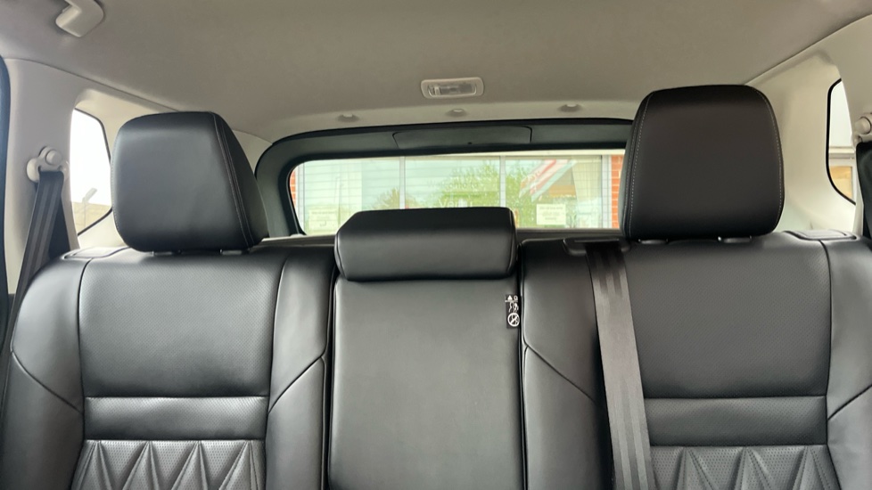 Nissan X-Trail 1.5 MHEV 163 Tekna+ 5dr [7 Seat] Xtronic Petrol Station Wagon - Image 15