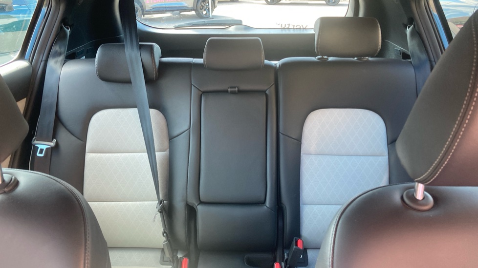 Kia Sportage 1.6T GDi ISG GT-Line 5dr DCT Auto [AWD] Petrol Estate - Image 15