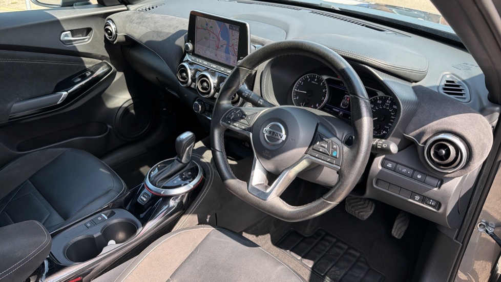 Nissan Juke 1.0 DiG-T 114 Tekna+ 5dr DCT Petrol Hatchback - Image 11