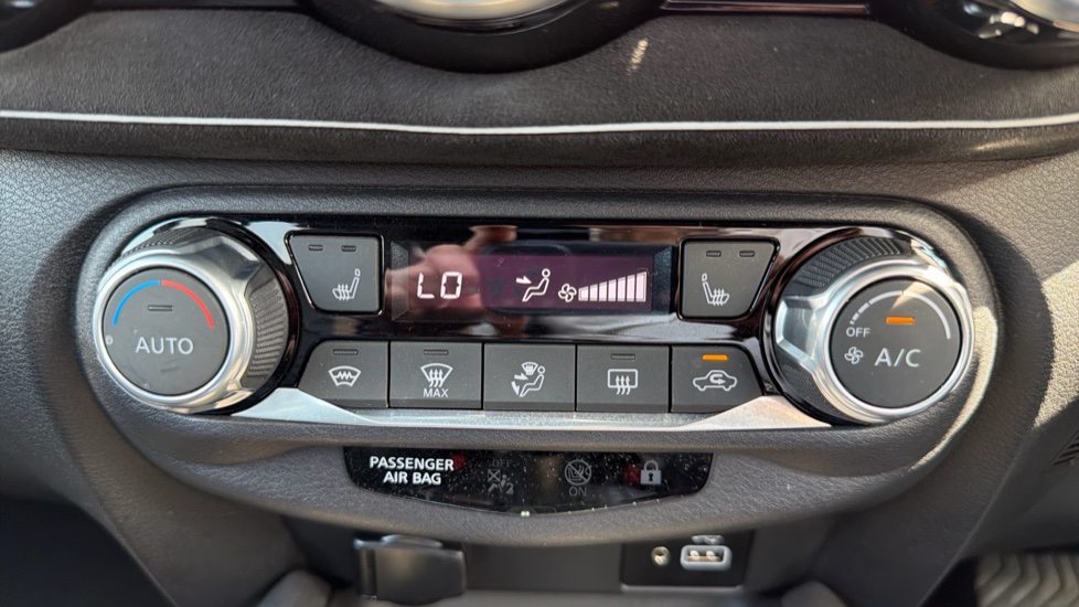 Nissan Juke 1.0 DiG-T 114 Tekna+ 5dr DCT Petrol Hatchback - Image 22