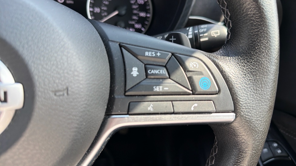 Nissan Juke 1.0 DiG-T 114 Tekna+ 5dr DCT Petrol Hatchback - Image 23