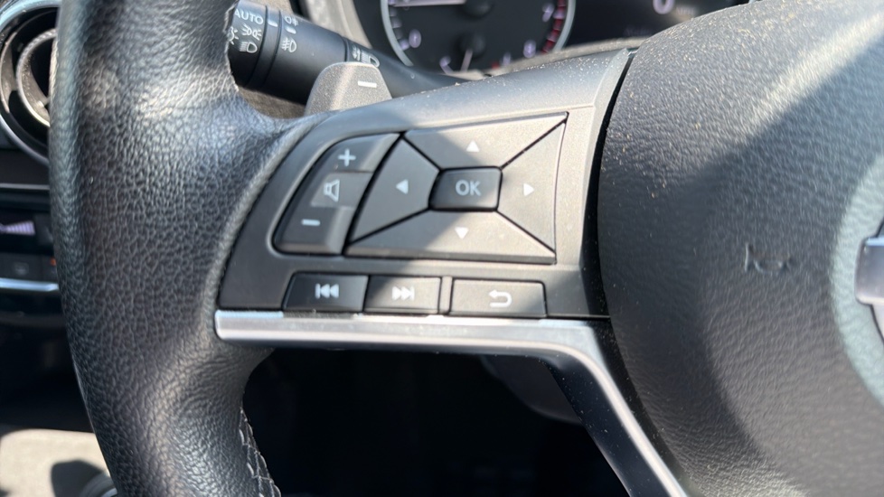 Nissan Juke 1.0 DiG-T 114 Tekna+ 5dr DCT Petrol Hatchback - Image 24