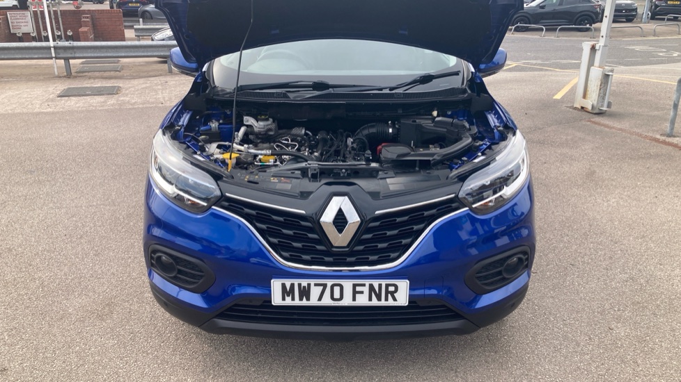 Renault Kadjar 1.3 TCE Iconic 5dr Petrol Hatchback - Image 8