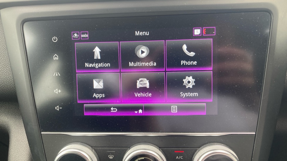 Renault Kadjar 1.3 TCE Iconic 5dr Petrol Hatchback - Image 25