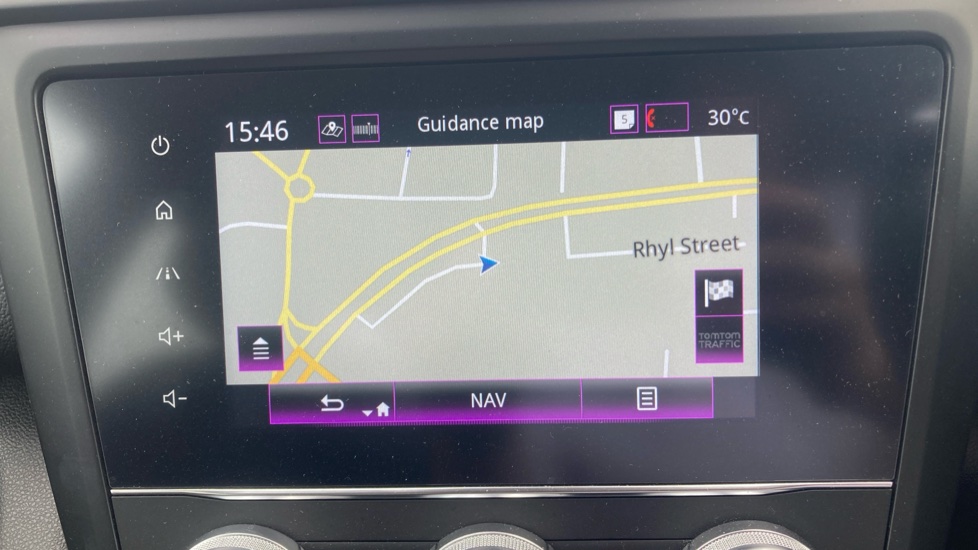 Renault Kadjar 1.3 TCE Iconic 5dr Petrol Hatchback - Image 27