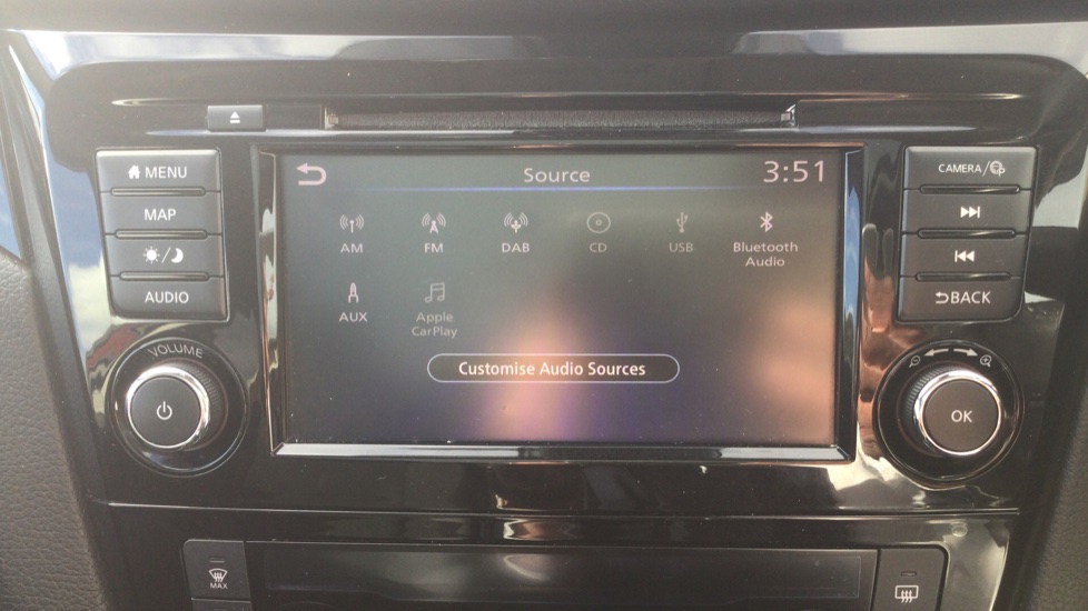 Nissan Qashqai 1.5 dCi 115 N-Connecta 5dr Diesel Hatchback - Image 22