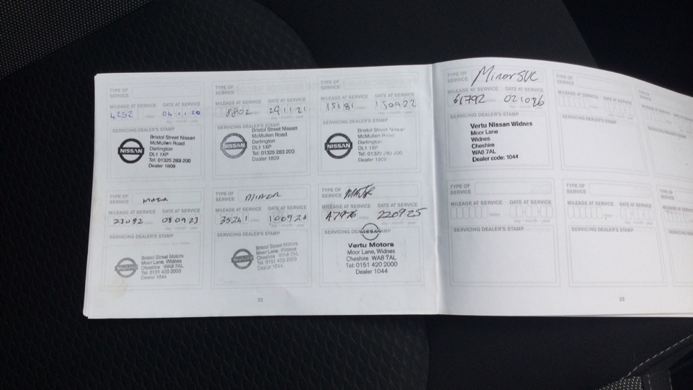 Nissan Qashqai 1.5 dCi 115 N-Connecta 5dr Diesel Hatchback - Image 24