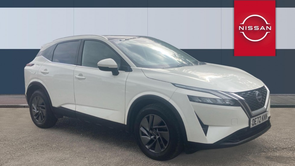 Nissan Qashqai 1.3 DiG-T MH Acenta Premium 5dr Petrol Hatchback - Image 1