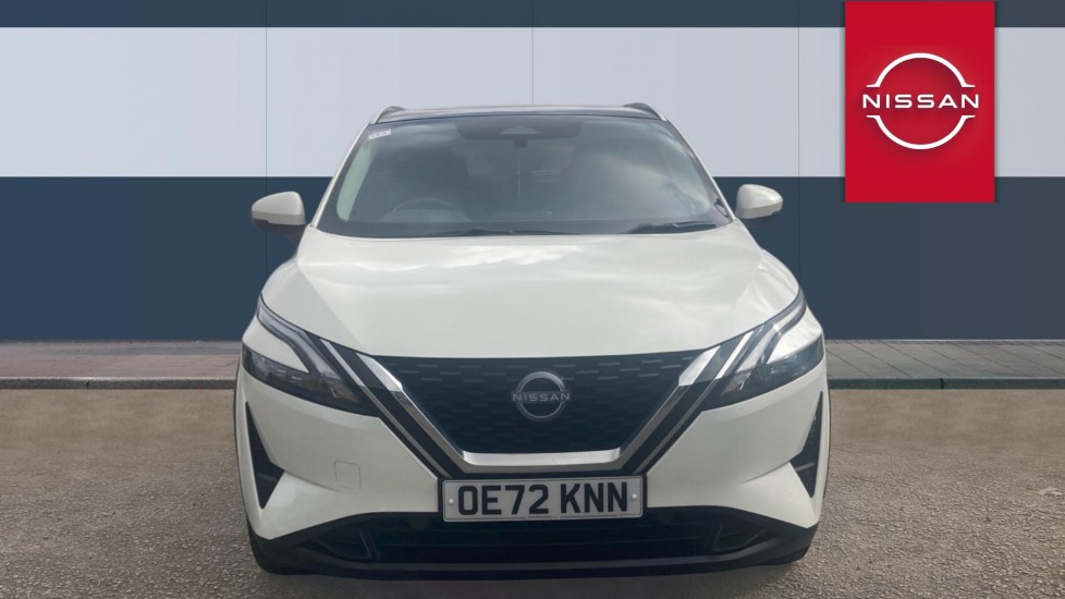Nissan Qashqai 1.3 DiG-T MH Acenta Premium 5dr Petrol Hatchback - Image 3