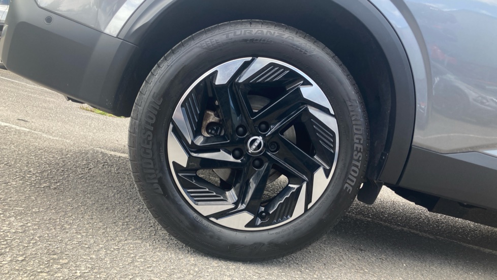 Nissan Qashqai 1.5 E-Power 205 N-Connecta [Glass Roof] 5dr Auto Hybrid Hatchback - Image 7