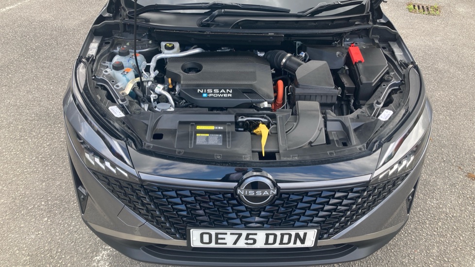 Nissan Qashqai 1.5 E-Power 205 N-Connecta [Glass Roof] 5dr Auto Hybrid Hatchback - Image 8