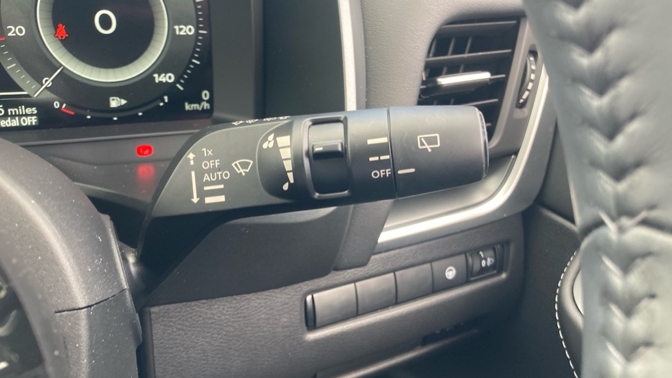 Nissan Qashqai 1.5 E-Power 205 N-Connecta [Glass Roof] 5dr Auto Hybrid Hatchback - Image 23