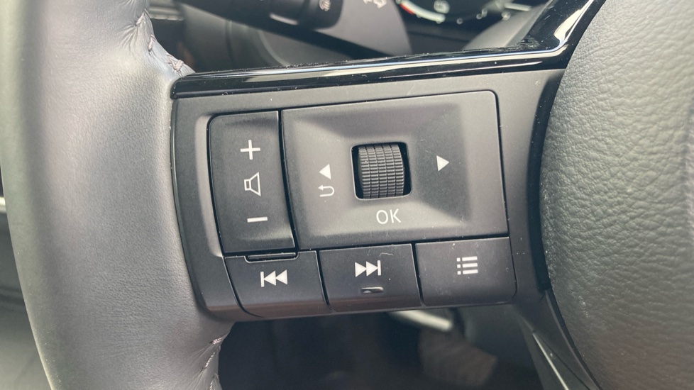 Nissan Qashqai 1.5 E-Power 205 N-Connecta [Glass Roof] 5dr Auto Hybrid Hatchback - Image 24
