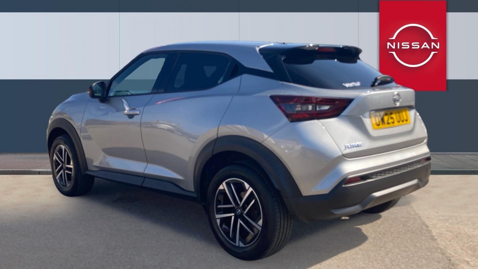 Nissan Juke 1.0 DiG-T N-Connecta 5dr Petrol Hatchback - Image 2